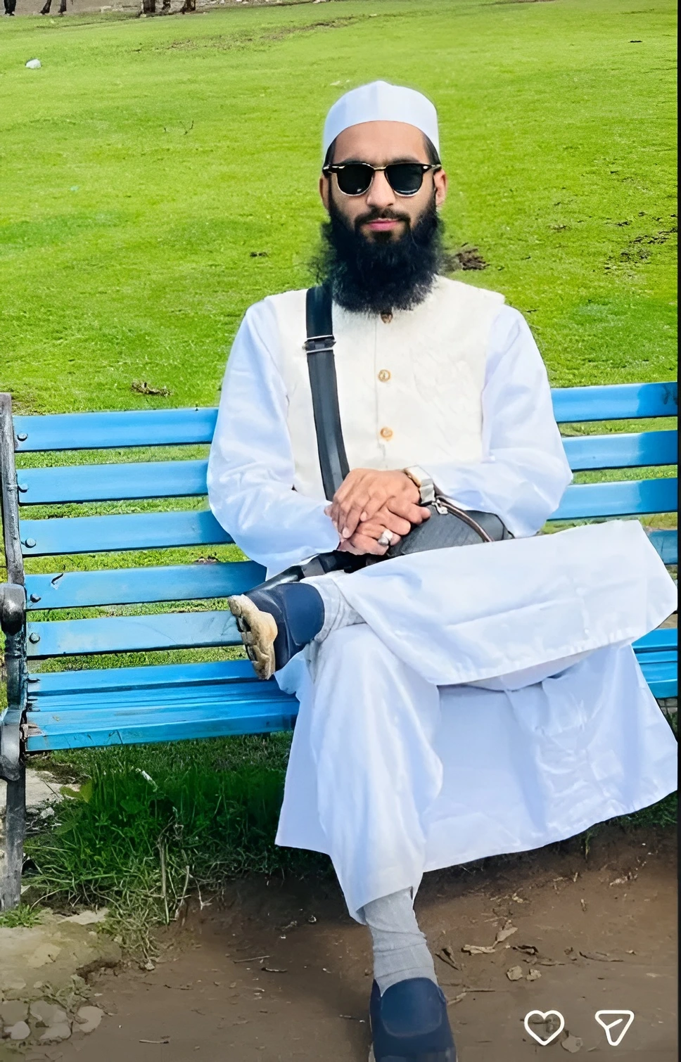 expert consultation session with Mufti Sahab for unique community services